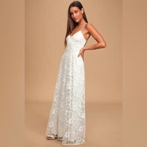 ⚫️ Magically Charming White Sequin Embroidered Lace-Up Maxi Dress